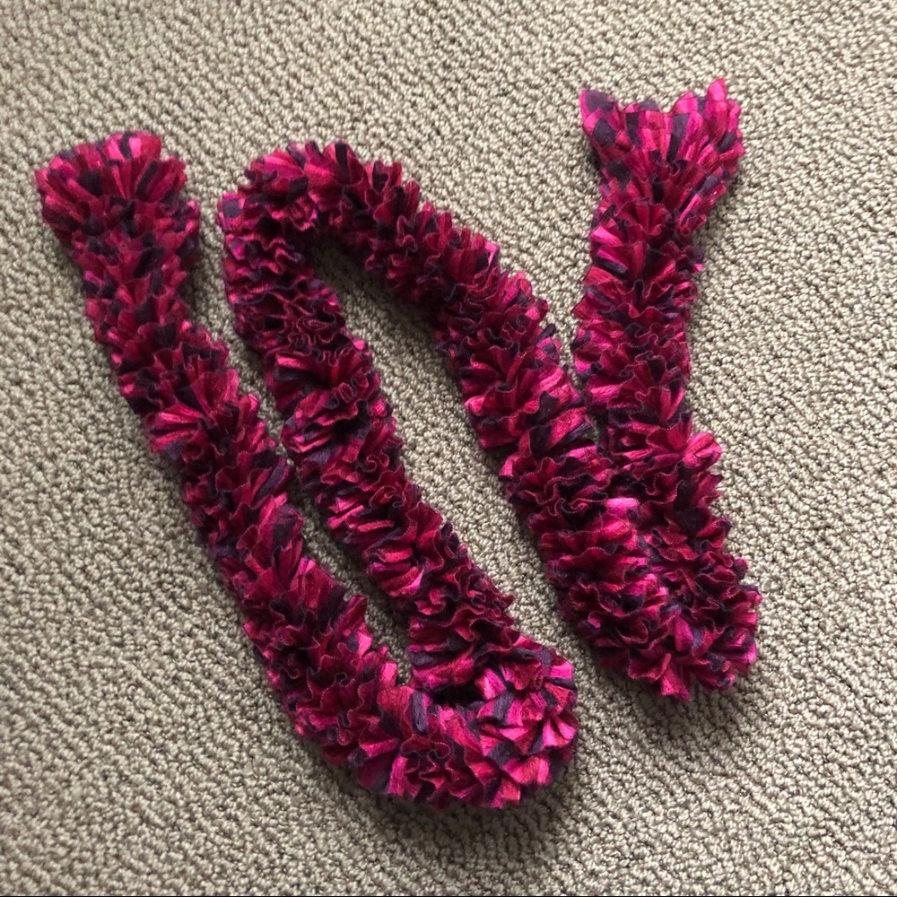 Assorted Scarves - Picture 4 of 4